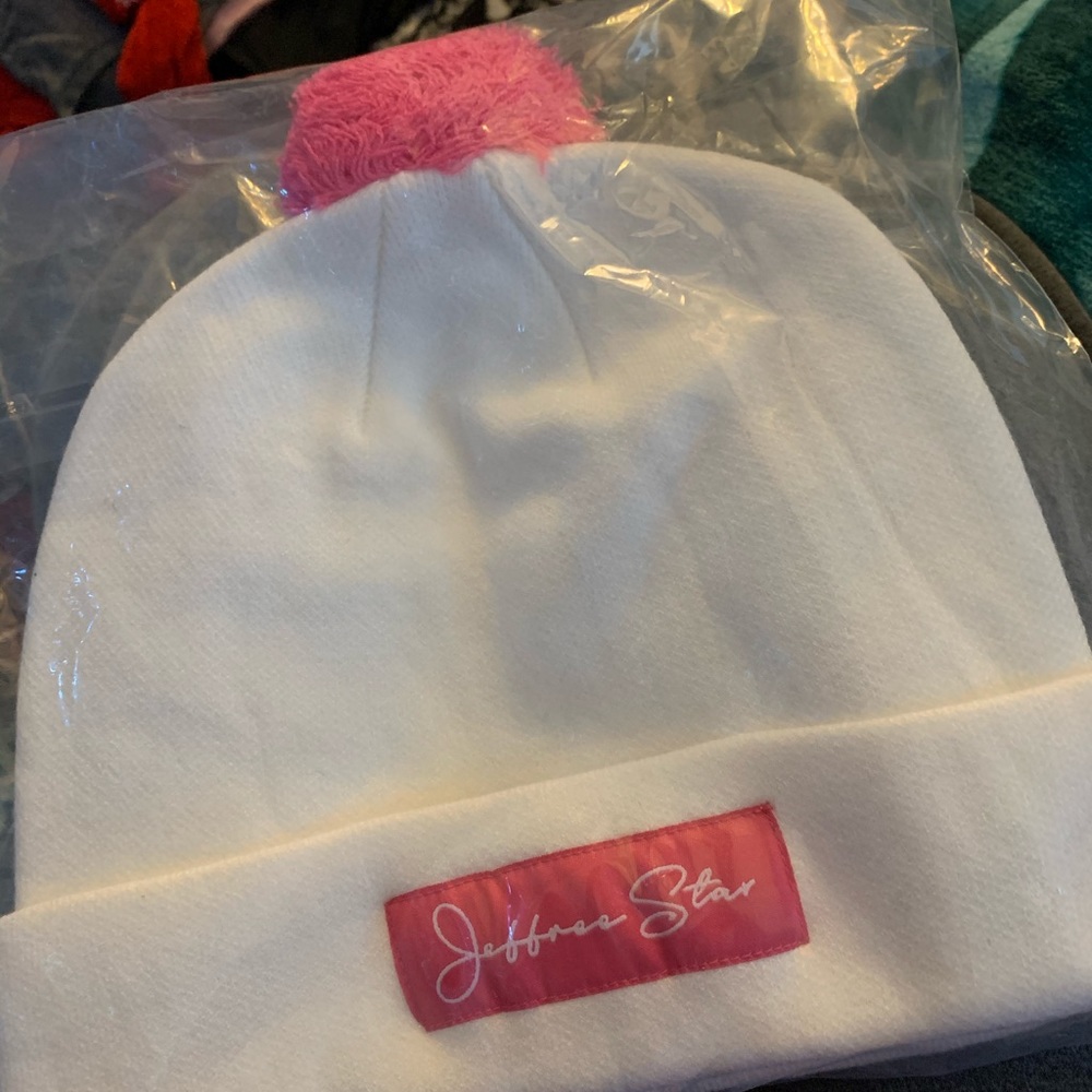 Brand New Jeffree star Beanie